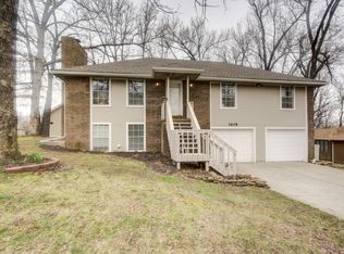 3619 N La Vista Ct, Springfield, MO 65803