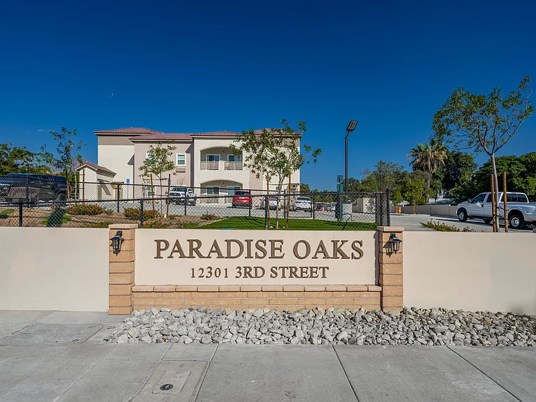 Paradise Oaks Luxury Senior Living — Photo 20