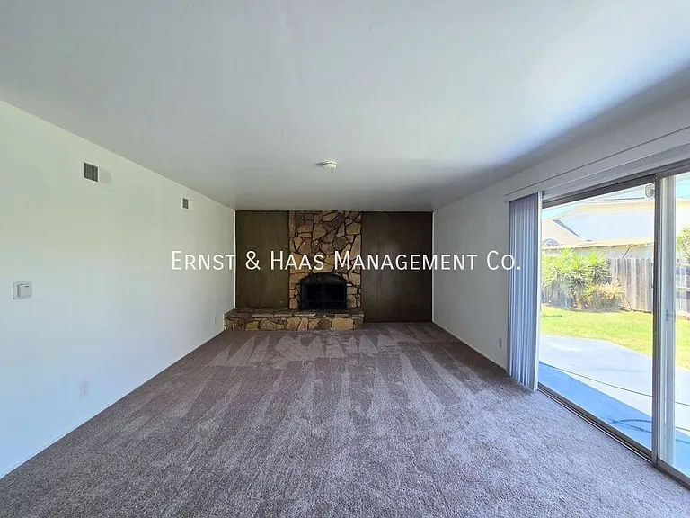 873 E Turmont St — Photo 11