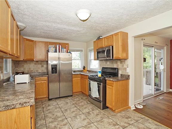 5th image of 193 Heights Ave