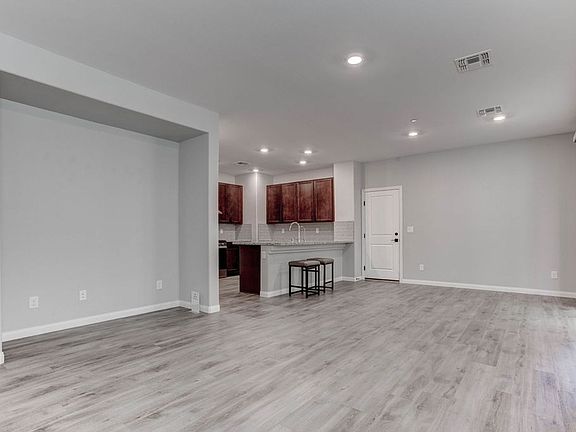 2nd image of 2648 Montesilvano Pl