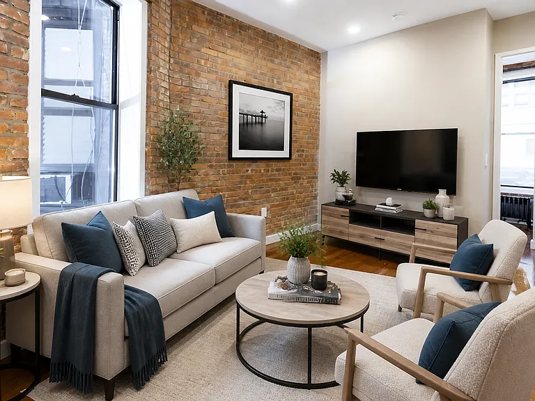 338 W 17th St #1-B — Photo 1