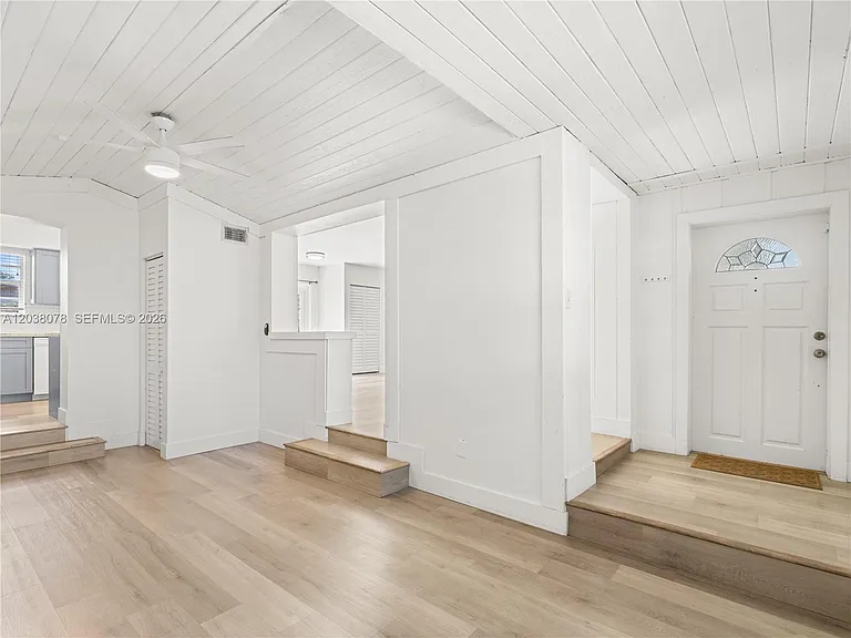 7591 Pierce St — Photo 11