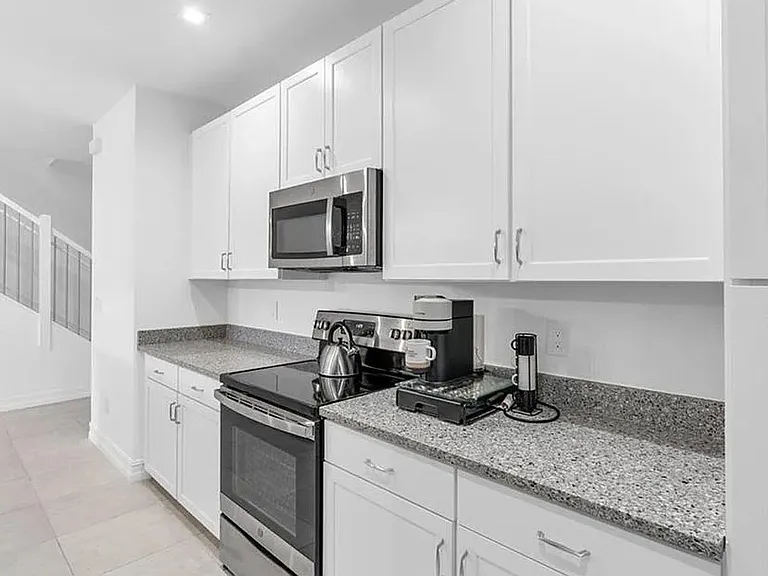 7624 Morgan Way — Photo 10