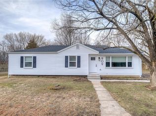 909 Turner Rd, Pittsburg, KS 66762