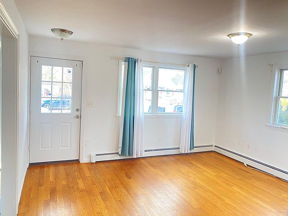 5th image of 44 Parkview Dr