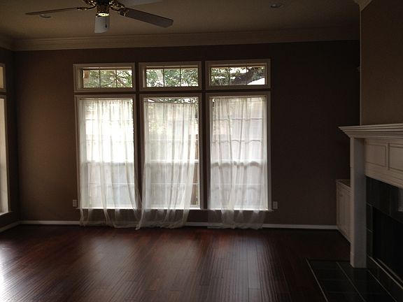 Living Area off Kitchen/Brfs