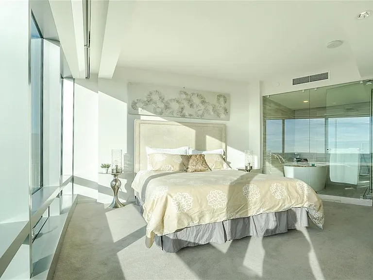 1151 Georgia St W #3602 — Photo 16