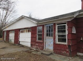 1012 Ridge Rd, Queensbury, NY 12804