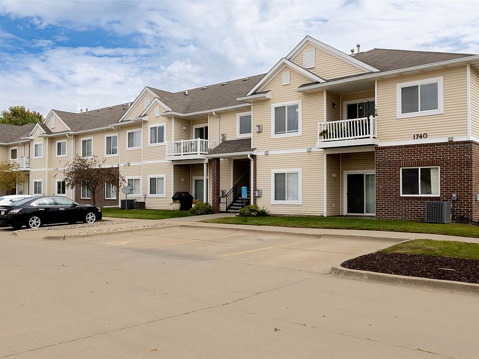 1st image of 1740 SE La Grant Pkwy APT 18