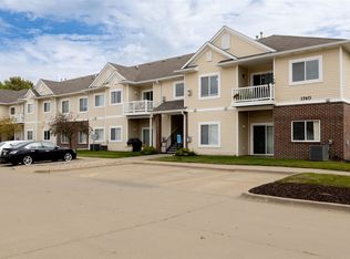 1740 SE La Grant Pkwy APT 18, Waukee, IA 50263