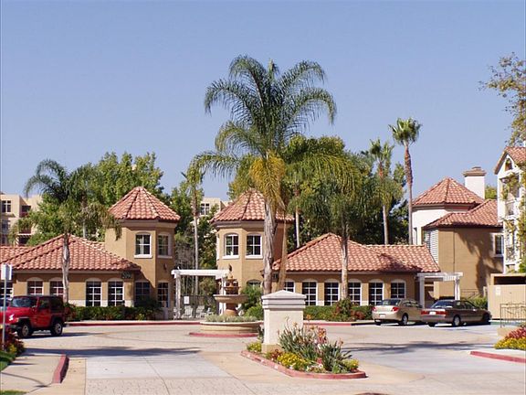 2nd image of 2050 Camino De La Reina #3109