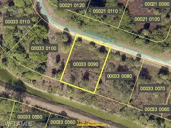 136 Auburn AVE S, LEHIGH ACRES, FL 33974