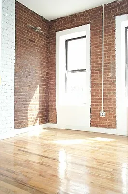 Rented by Tower Brokerage | media 39