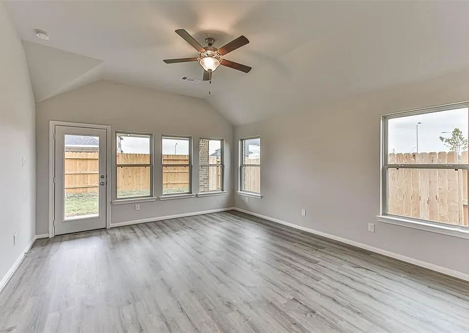 1st image of 21619 Alberta Forest Cir