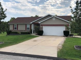 17 Comanche Ct, Troy, MO 63379