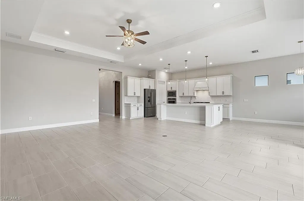 3 bed, 3.0 bath, 2511 sqft, $4,400 — Photo 3