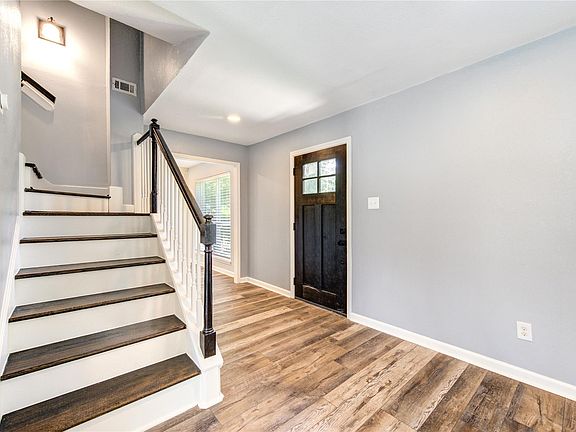 4th image of 1843 Spruce Knob Dr