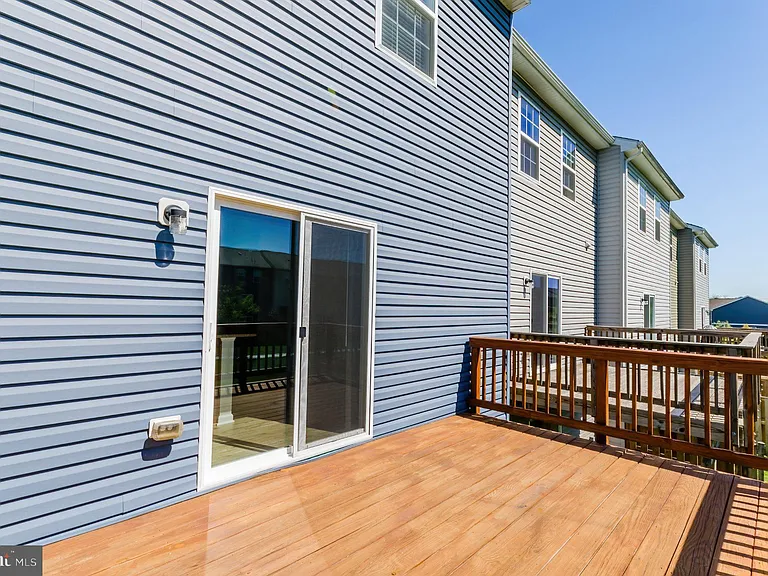 172 Drexel Ct — Photo 8