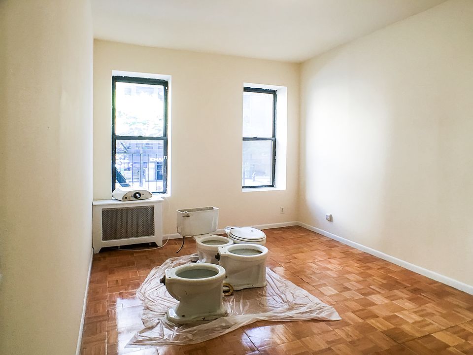 1st image of 920 3rd Ave Fl 2