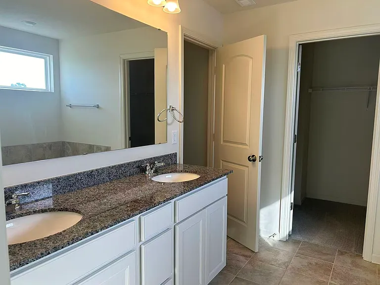 3296 Hadley Dr — Photo 18