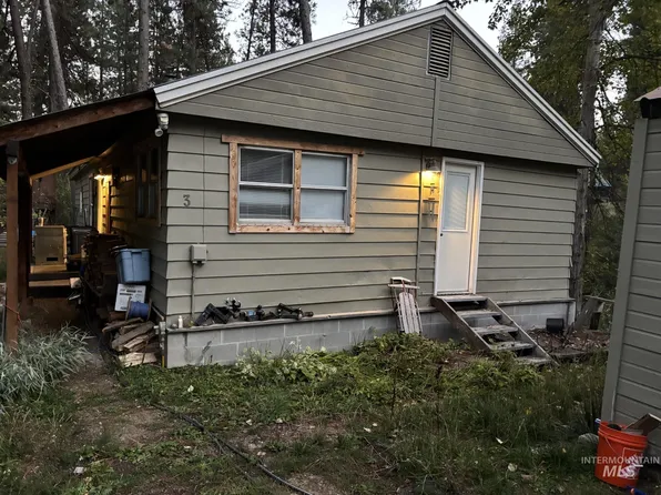 3 Valley View Heights Dr, Garden Valley, ID 83622