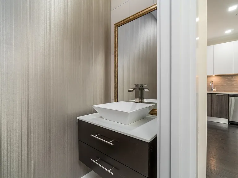6122 Hudson Ave #4A — Photo 11