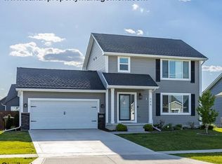 646 Lincoln St NE, Bondurant, IA 50035
