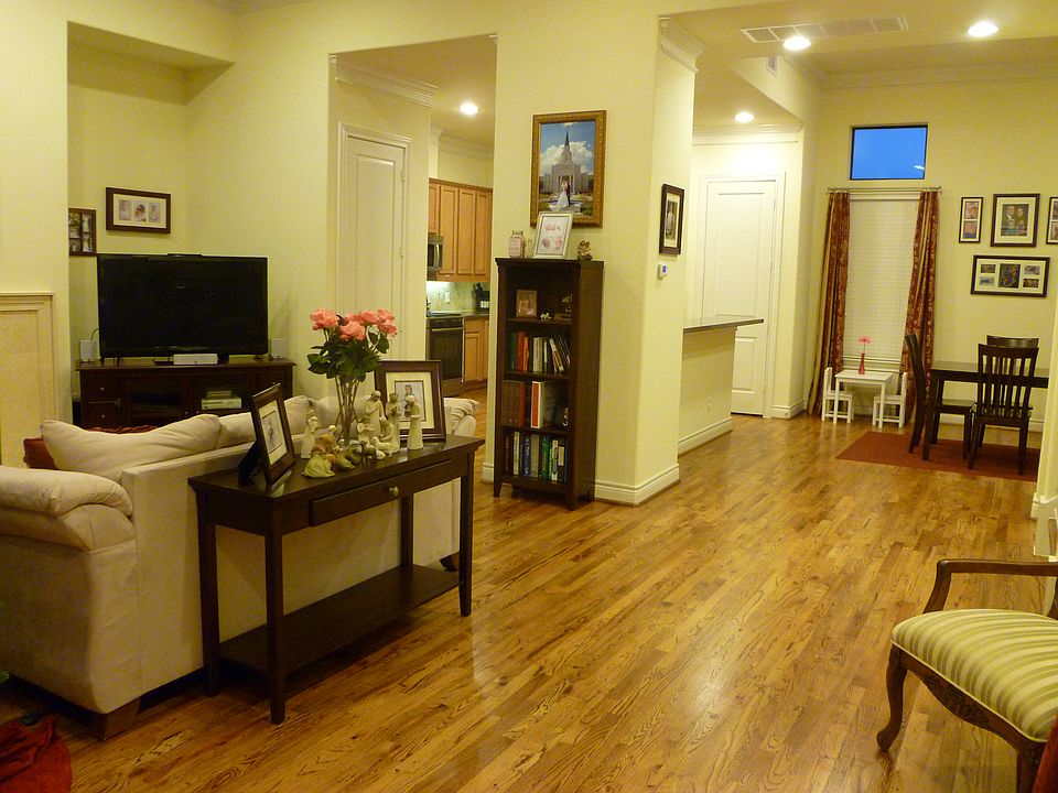 1st image of 9601 Pemberton Crescent Dr