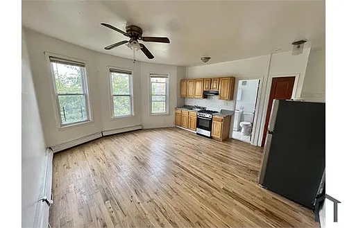 1711 Taylor Ave #2 Photo 1