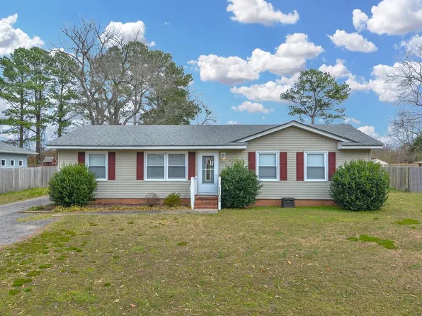 1103 Magruder Rd, Smithfield, VA 23430