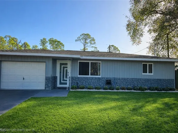 28297 Seal Ct, Punta Gorda, FL 33955