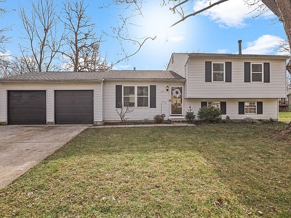 3rd image of 3977 Daffodil Dr