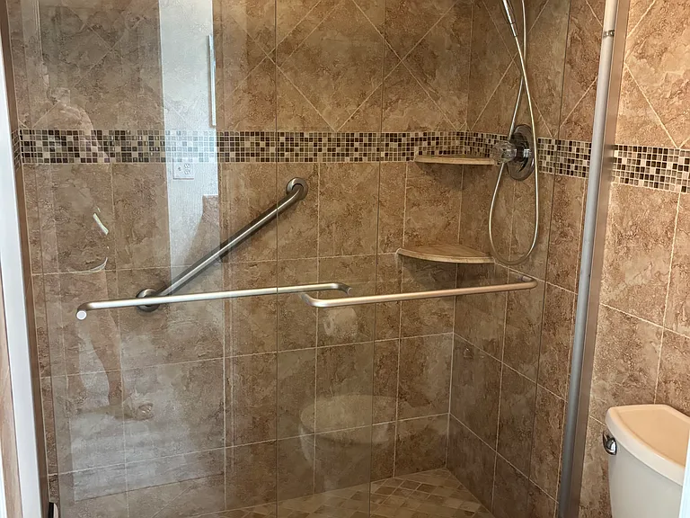 910 Dogwood Dr #142 — Photo 16