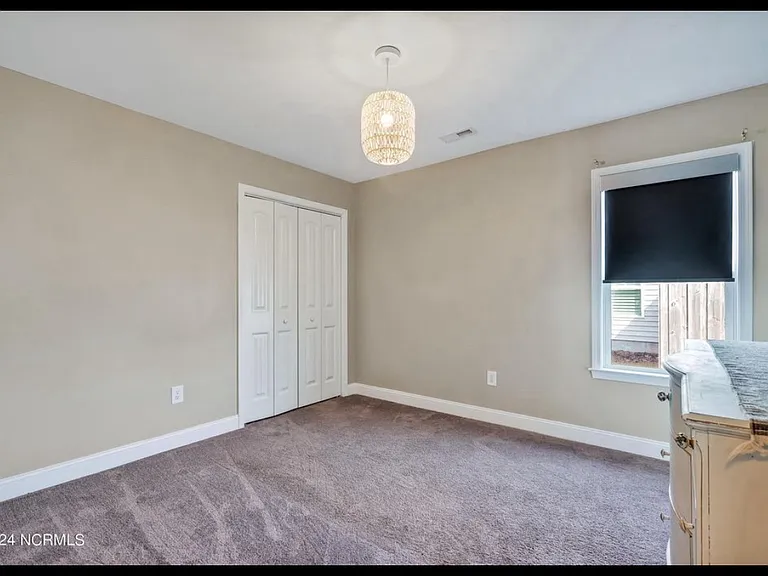 440 Pebble Shore Dr — Photo 25