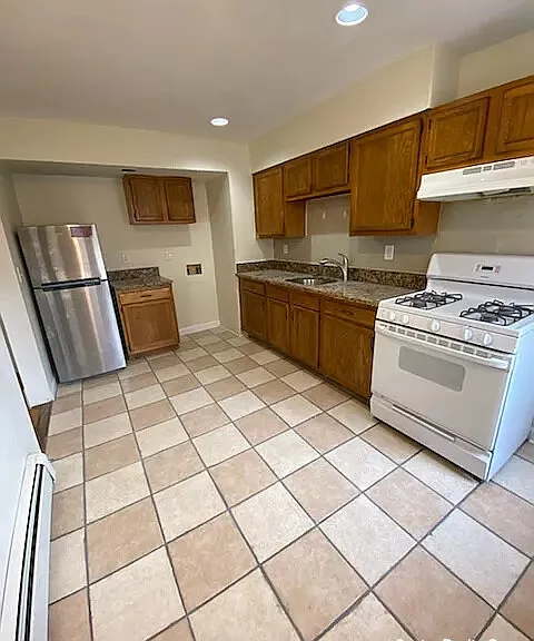 12 Wait St #2R — Photo 1