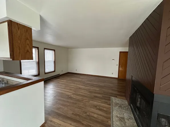 6734 Park Ridge Dr APT D, Madison, WI 53719