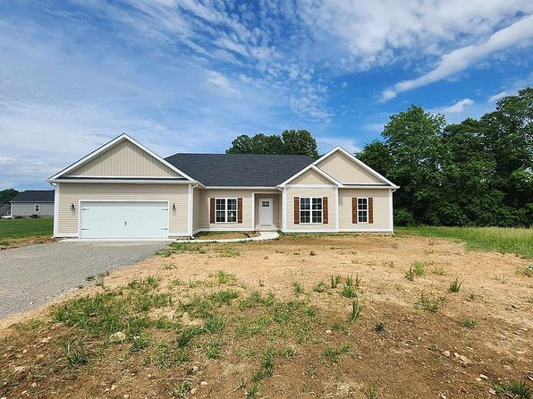 14 Moon Ct