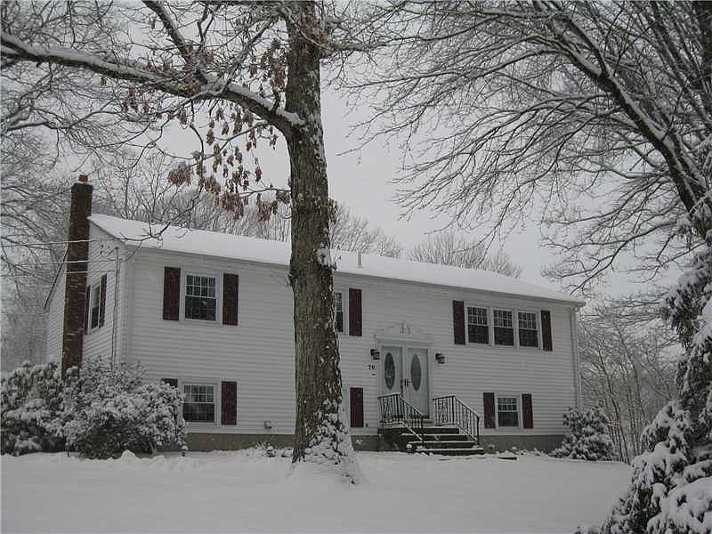 76 Nottingham Dr, West Warwick, RI 02893 Zillow