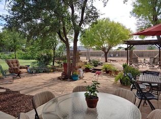 811 Avenue R, Shallowater, TX 79363