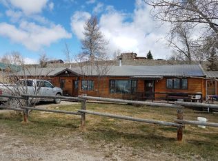 55 Lake Rd, Pinedale, WY 82941