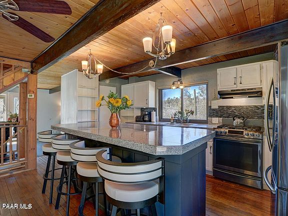 5th image of 1963 Idylwild Rd