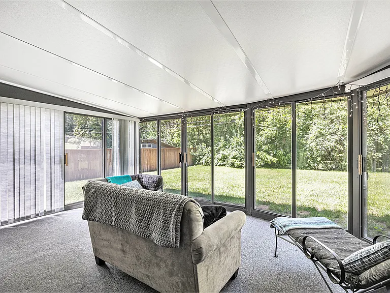 6704 Lakeshore Dr — Photo 24