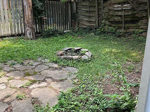 5th image of 2848 Linwood Ave