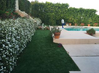 22515 Paul Revere Dr, Calabasas, CA 91302