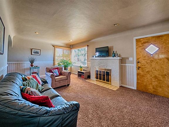 3rd image of 3604 W Garland Ave