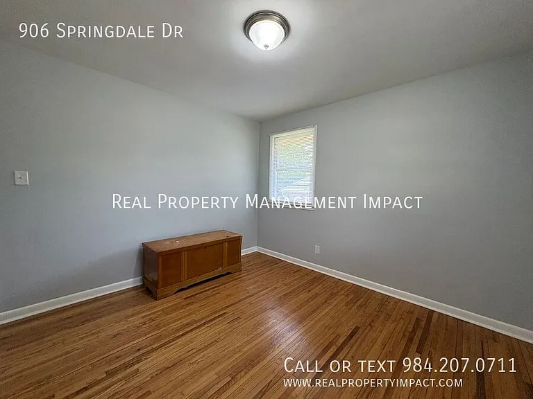 906 Springdale Dr — Photo 33