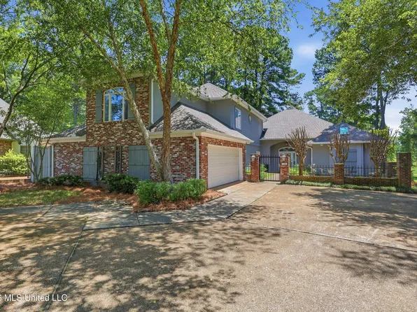 138 Pine Ridge Cir, Brandon, MS 39047