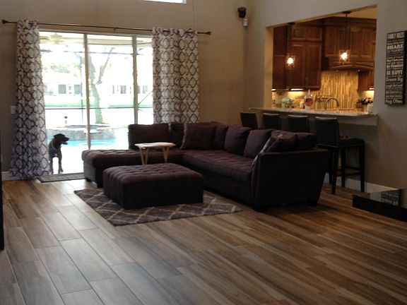 3rd image of 756 Autumn Glen Dr