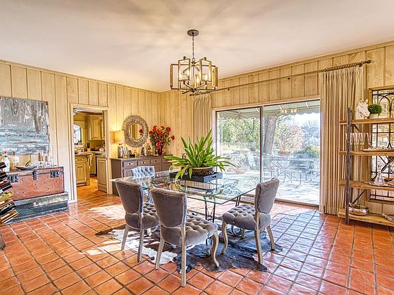 5th image of 519 Rolling Green Dr